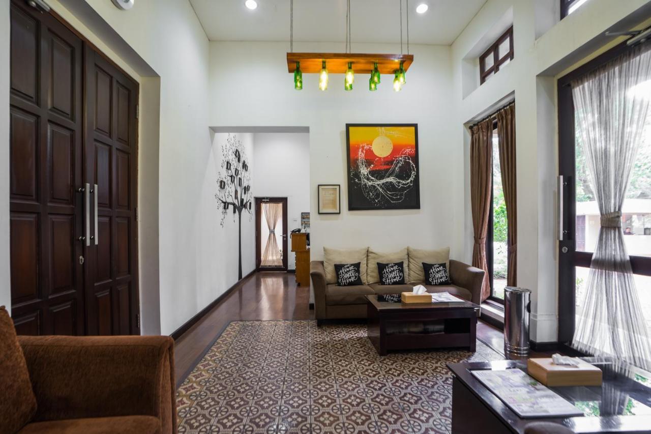 ARCS House Menteng by Jambuluwuk Jakarta Bagian luar foto